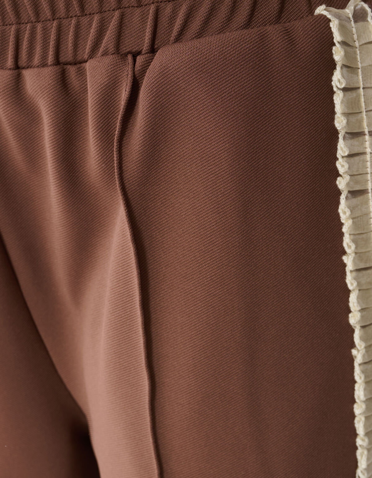 Ruffle Tape Wide Leg Fit Broek Bruin