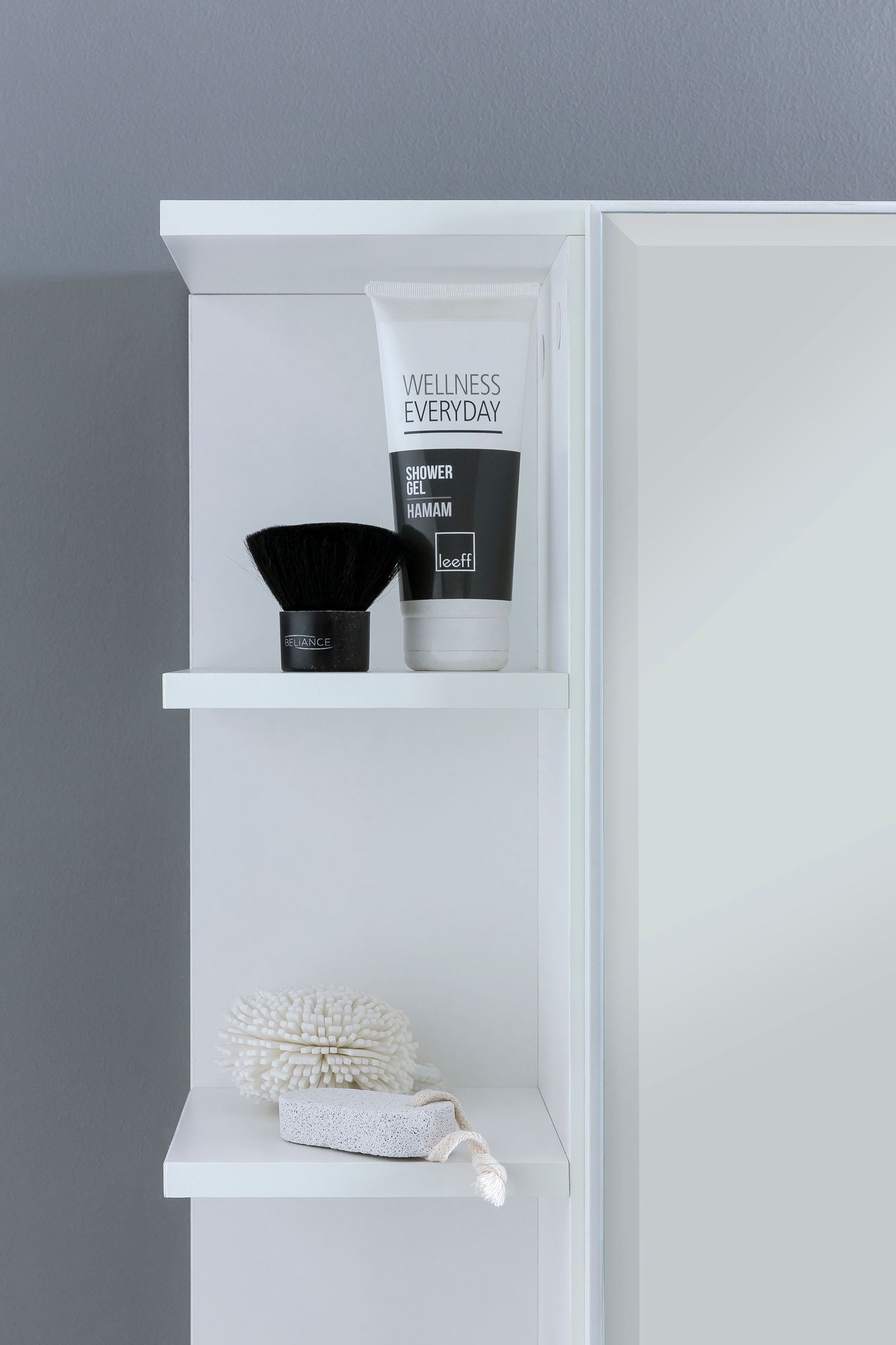 Spiegelschrank