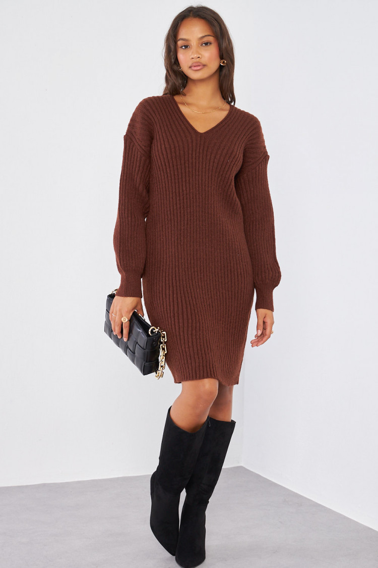 Robe pull marron courte