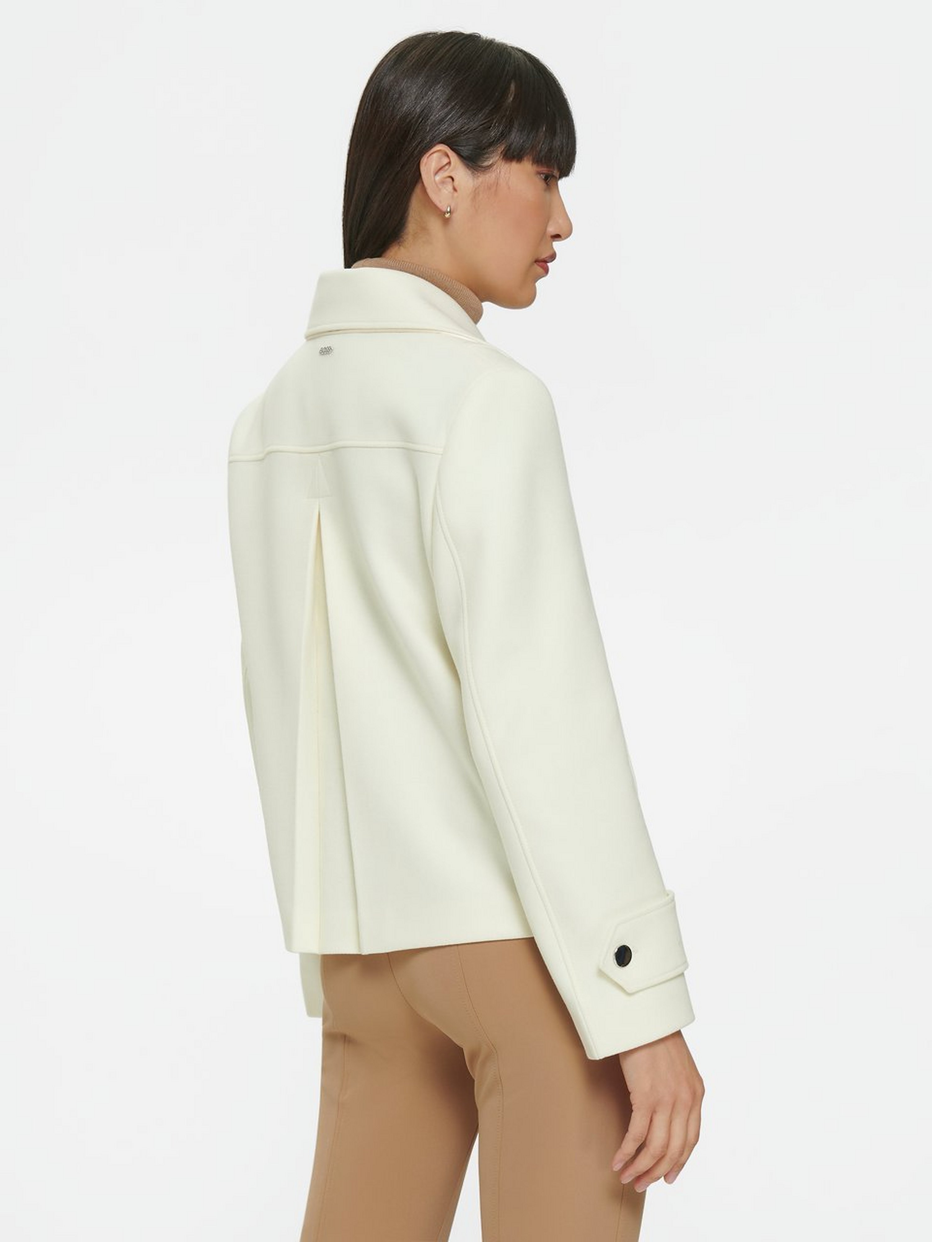 Jacke Capeka