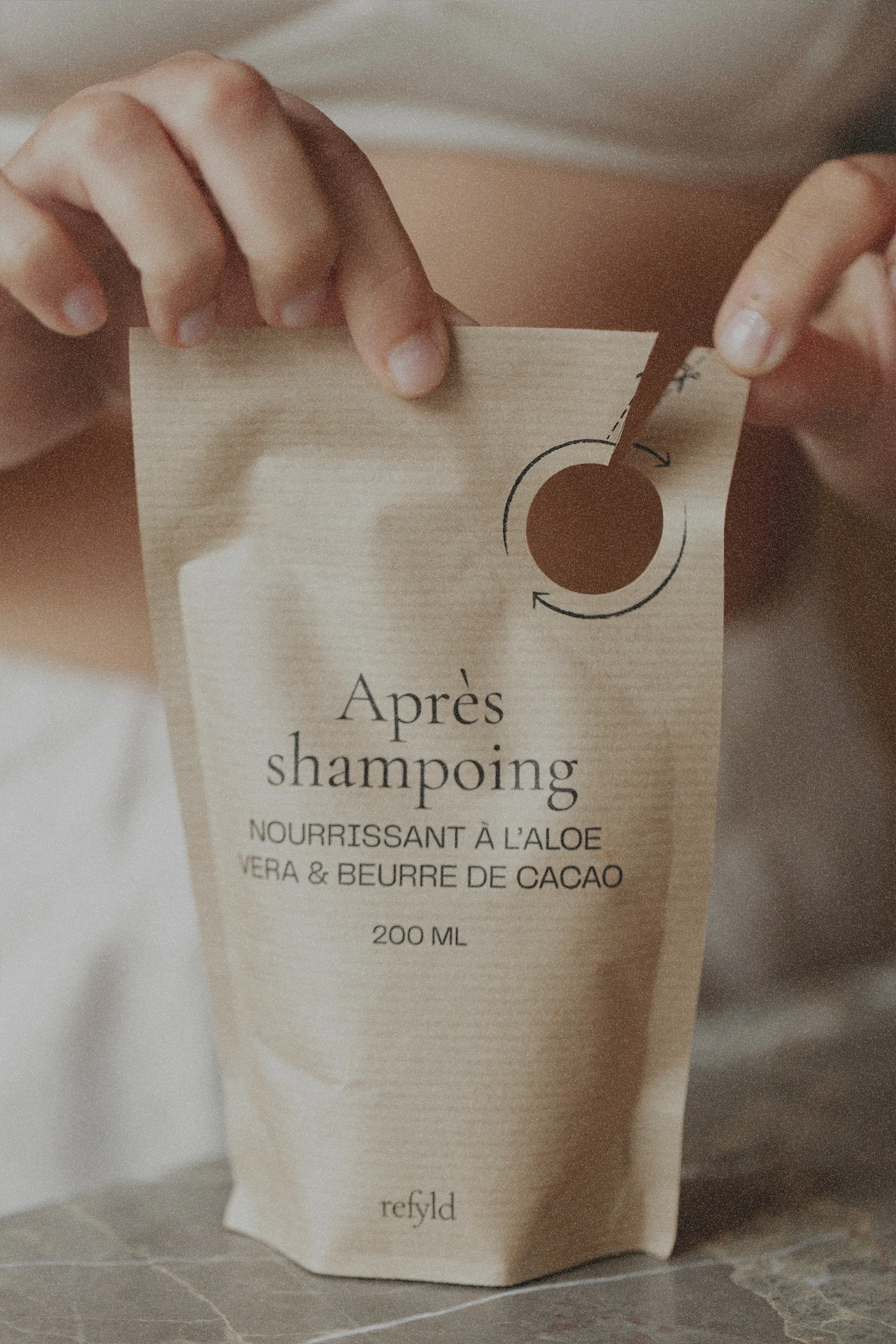 REFYLD Après-shampoing rechargeable aloe vera et beurre de cacao-190 ml
