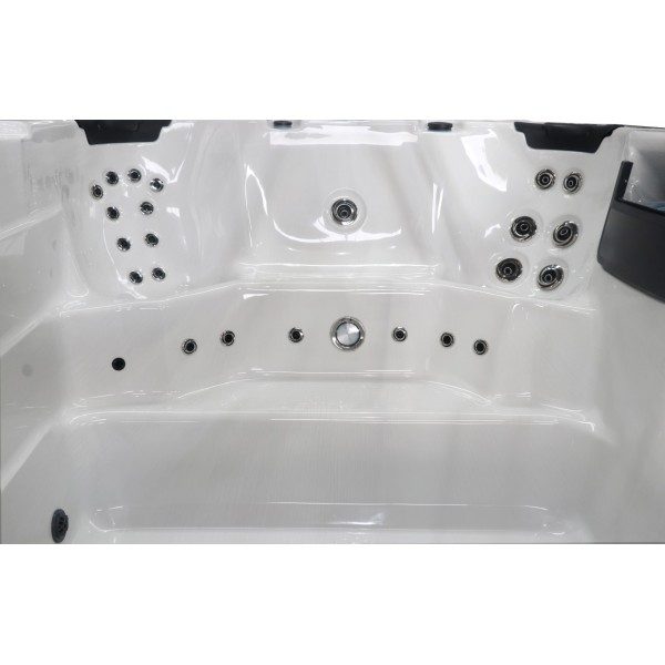 Badstuber Ibiza outdoor whirlpool 2 persoons wit