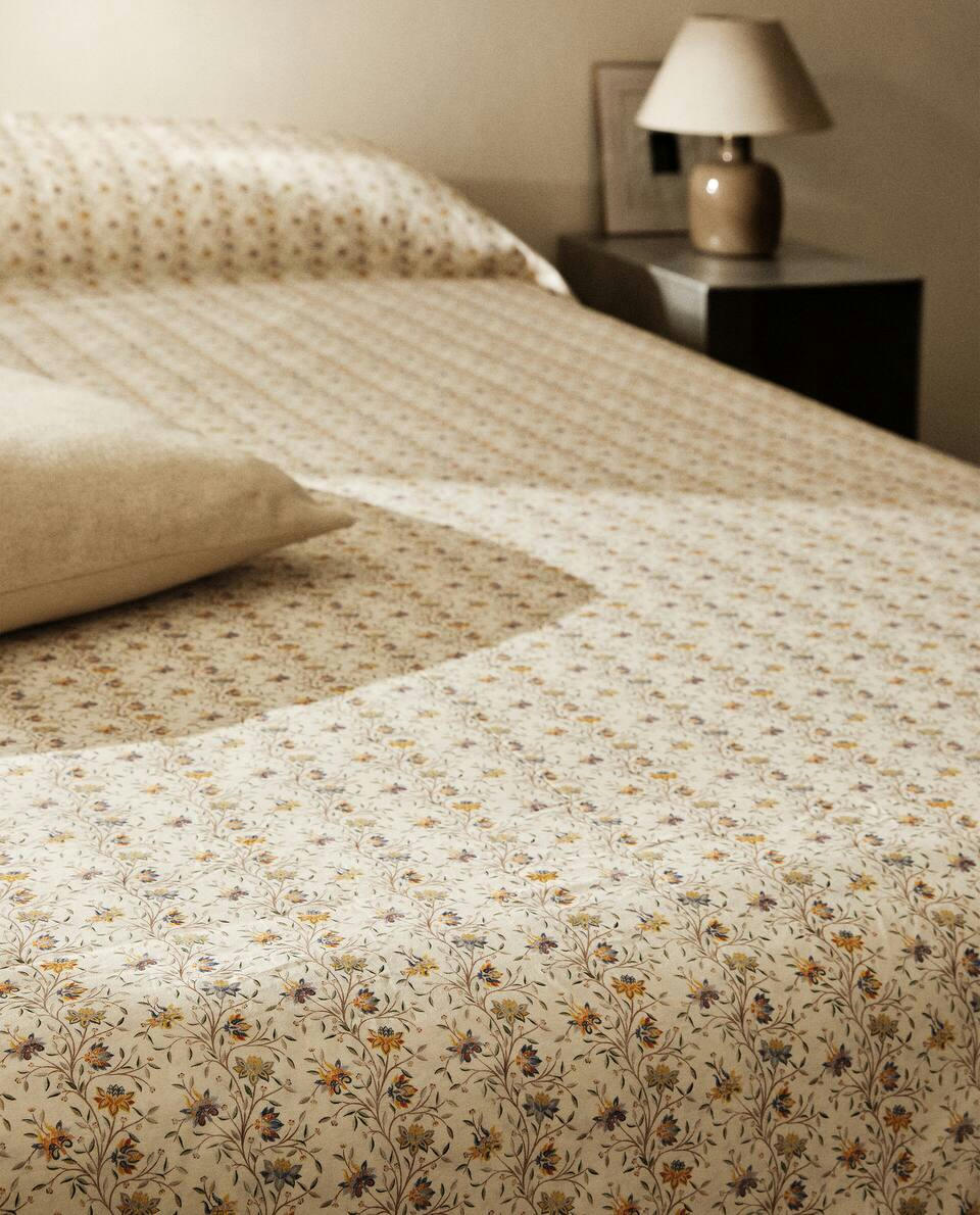 CAPA DE EDREDOM COM ESTAMPA FLORAL MINI