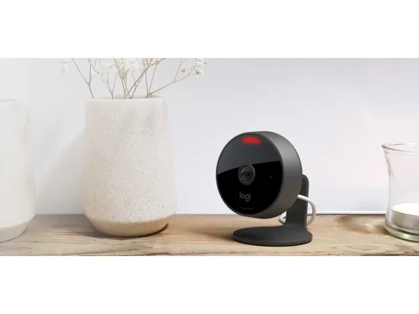Logitech® | Circle View - Netværksovervågningskamera - udendørs, indendørs - vejrbestandig - farve (Dag/nat) - 1920 x 1080 - 1080p - audio - trådløs - WiFi