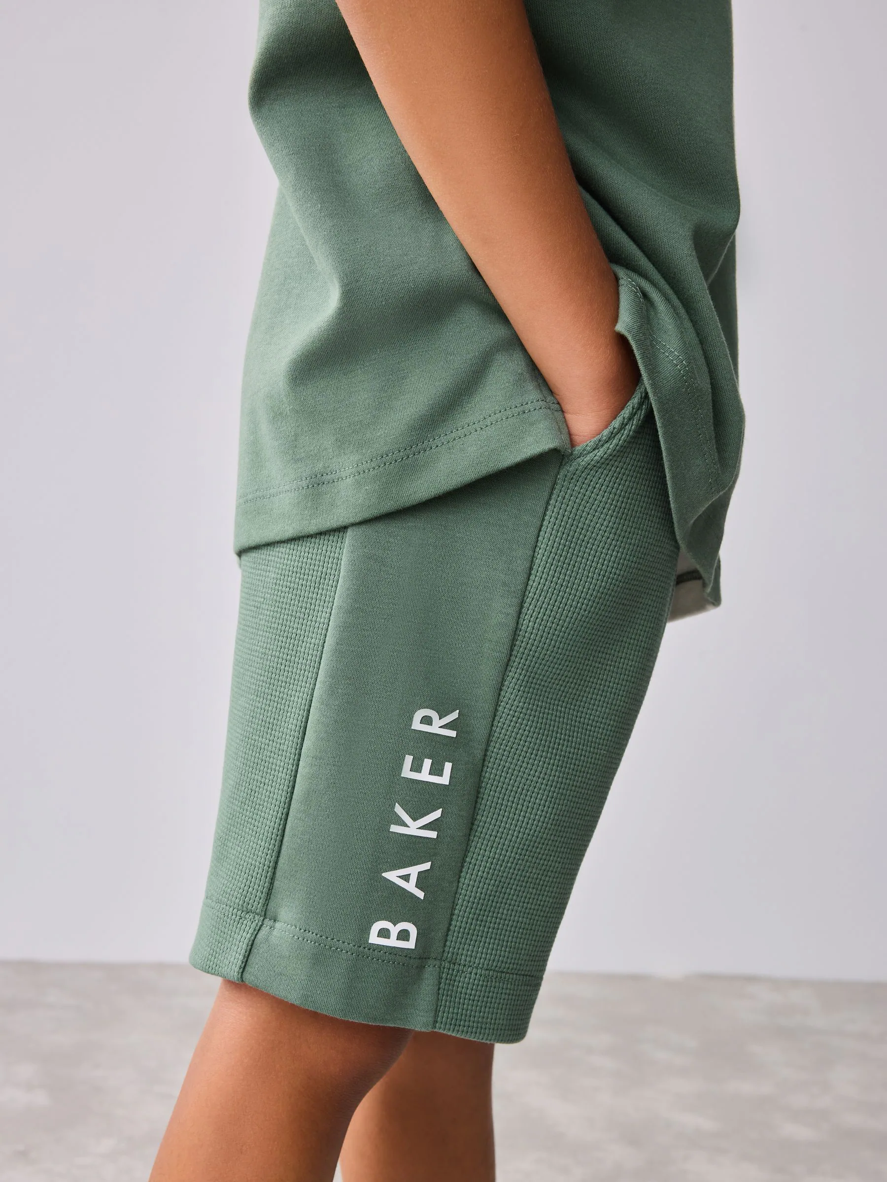 Groen - Baker by Ted Baker Colourblock Varsity T-Shirt and Shorts Set