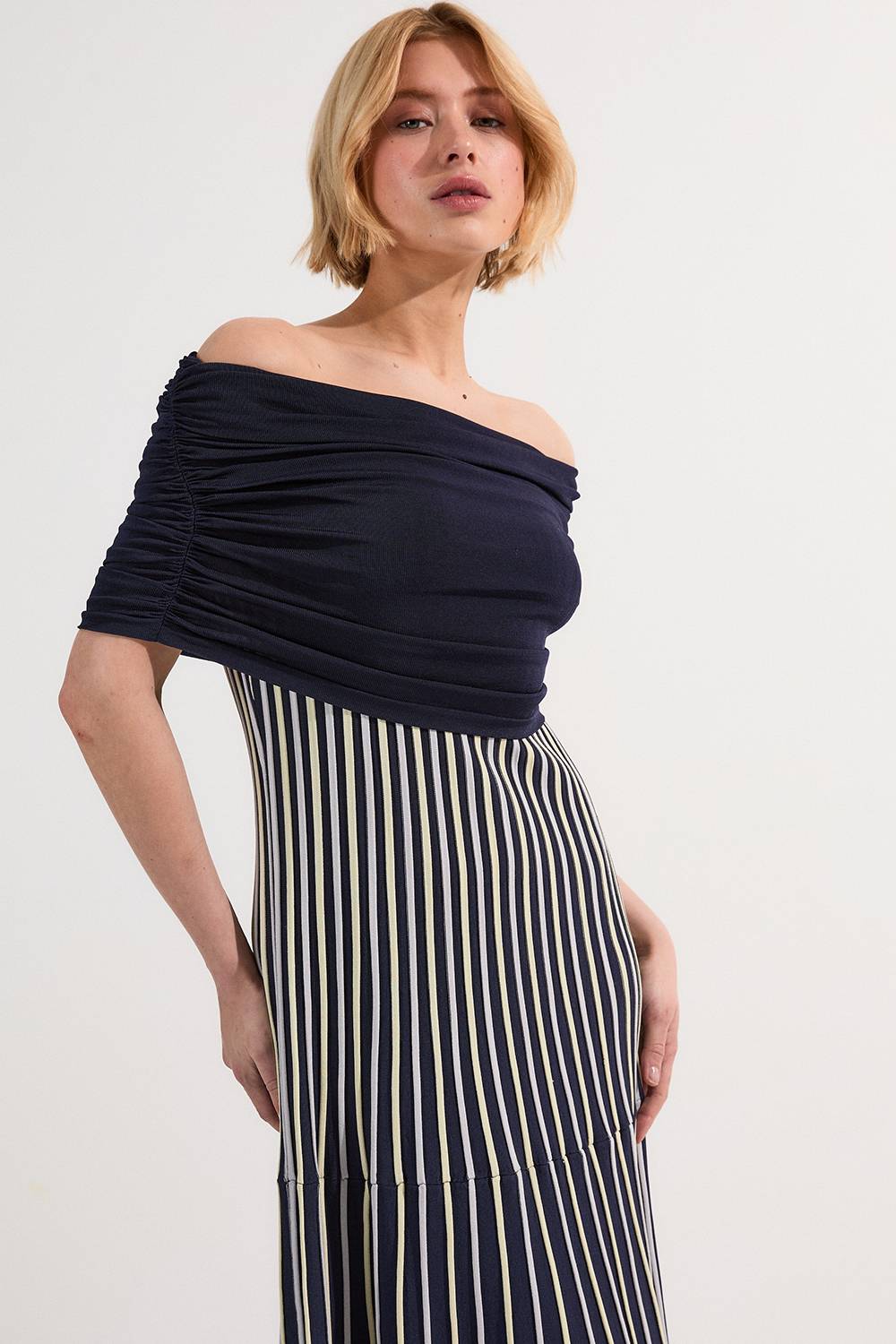 KarenMillen Robe longue tricotée Bardot à rayures
