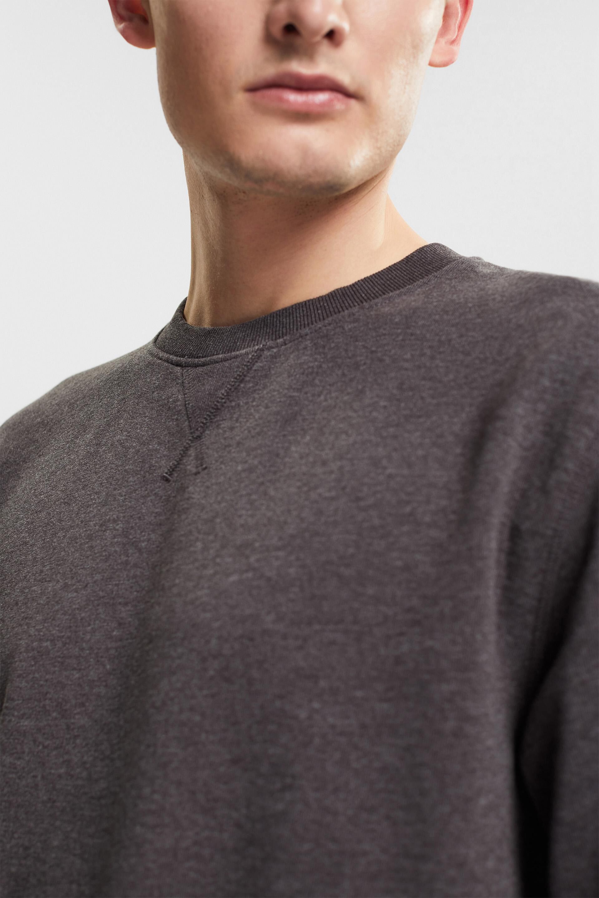 En matière recyclée : le sweat-shirt