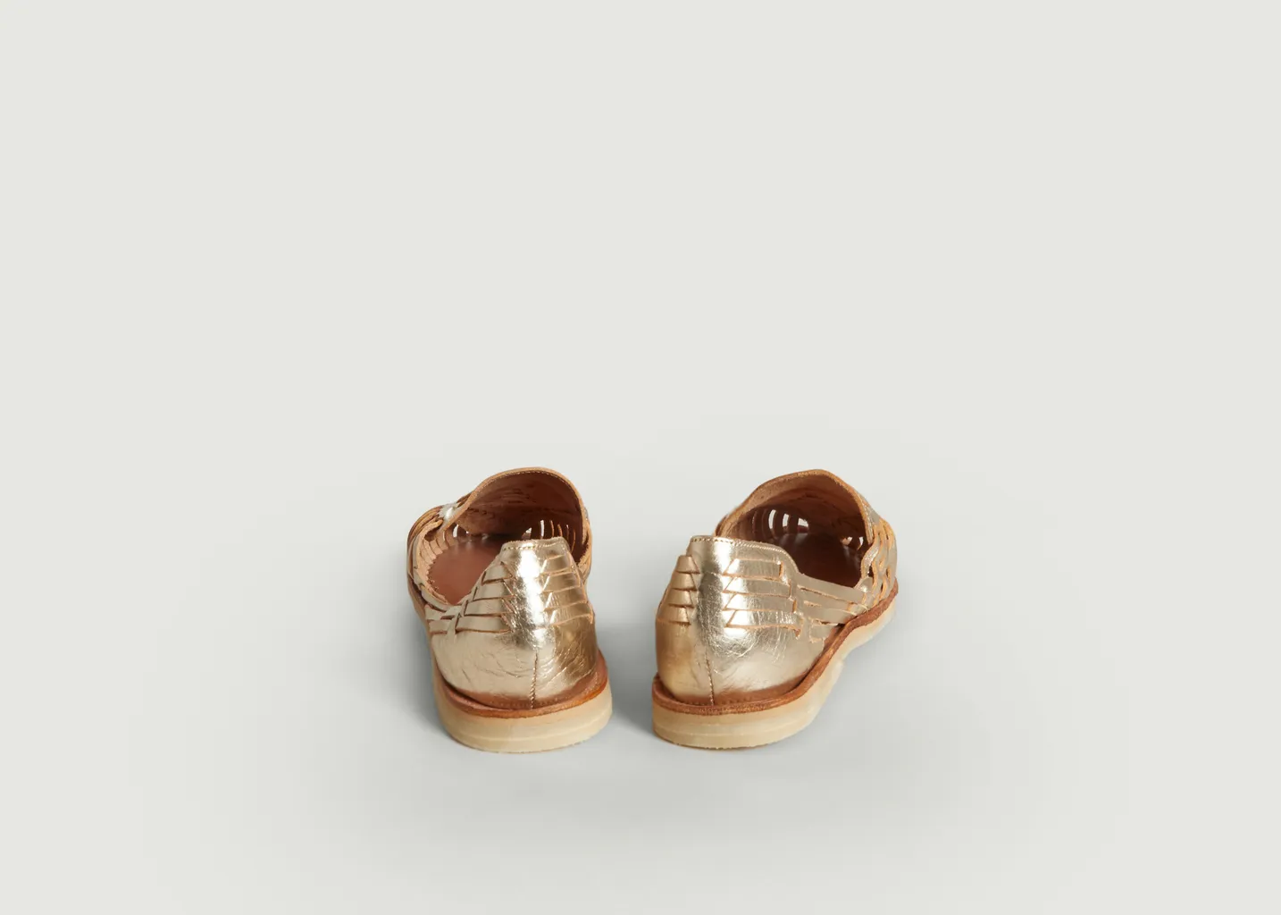 Sandales plates tressées en cuir Alegre Mapache