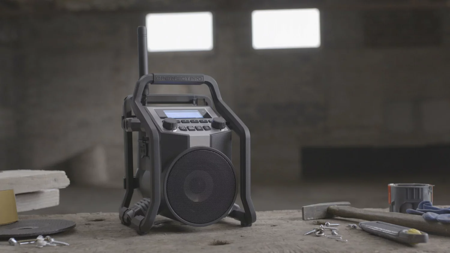 PerfectPro POWERPLAYER PP2 Bouwradio - FM RDS - DAB  - bluetooth - USB - AUX-In - Oplaadbaar (ingebouwde Lithium accu)