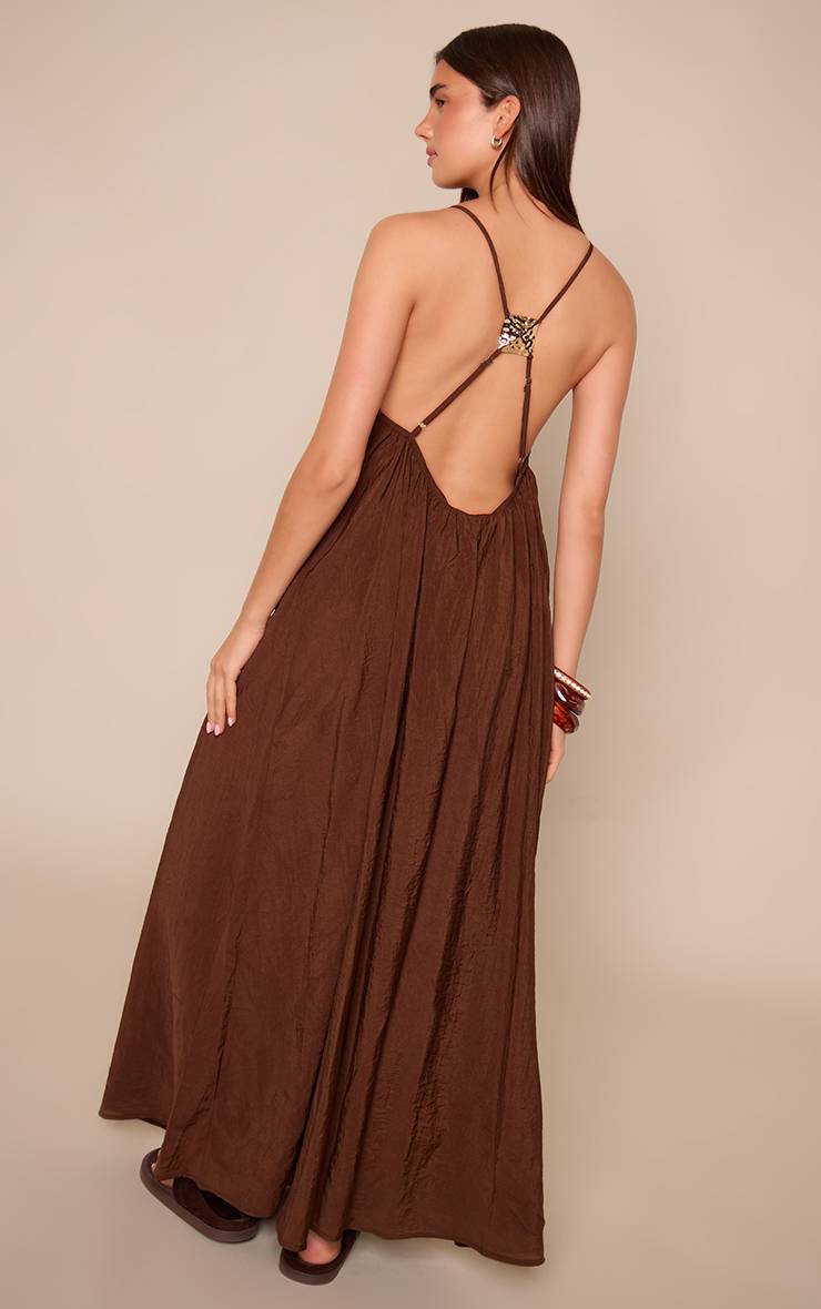 Chocolat Robe Maxi Fluide En Tissu Tissé Avec Dos Ouvert Et Détail De Finition