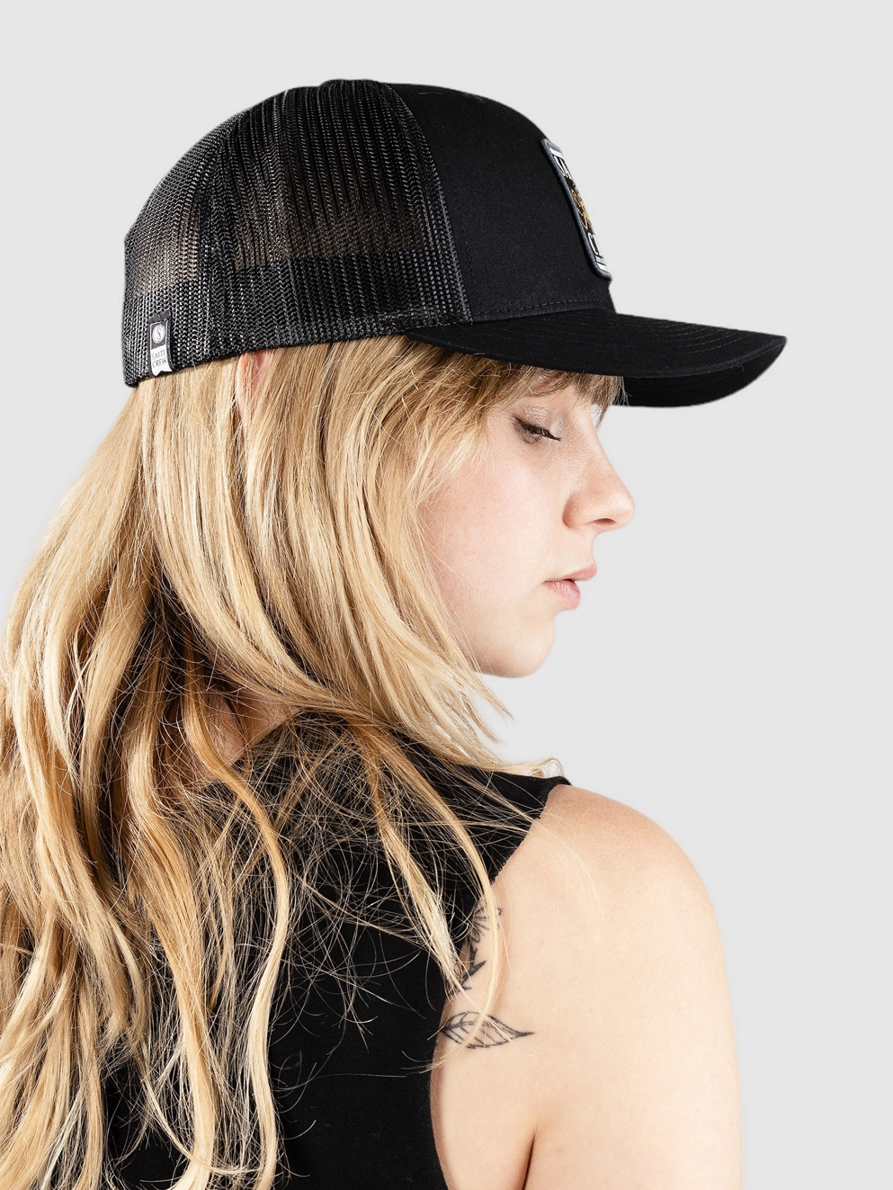 Salty Crew Ink Slinger Retro Trucker Cap black