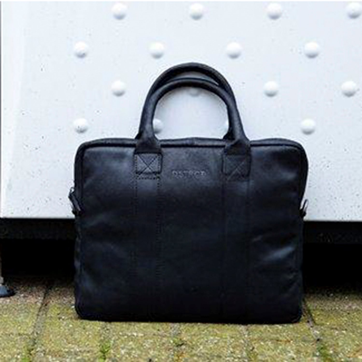 DSTRCT Limited Single Zip 14'' Laptoptas zwart