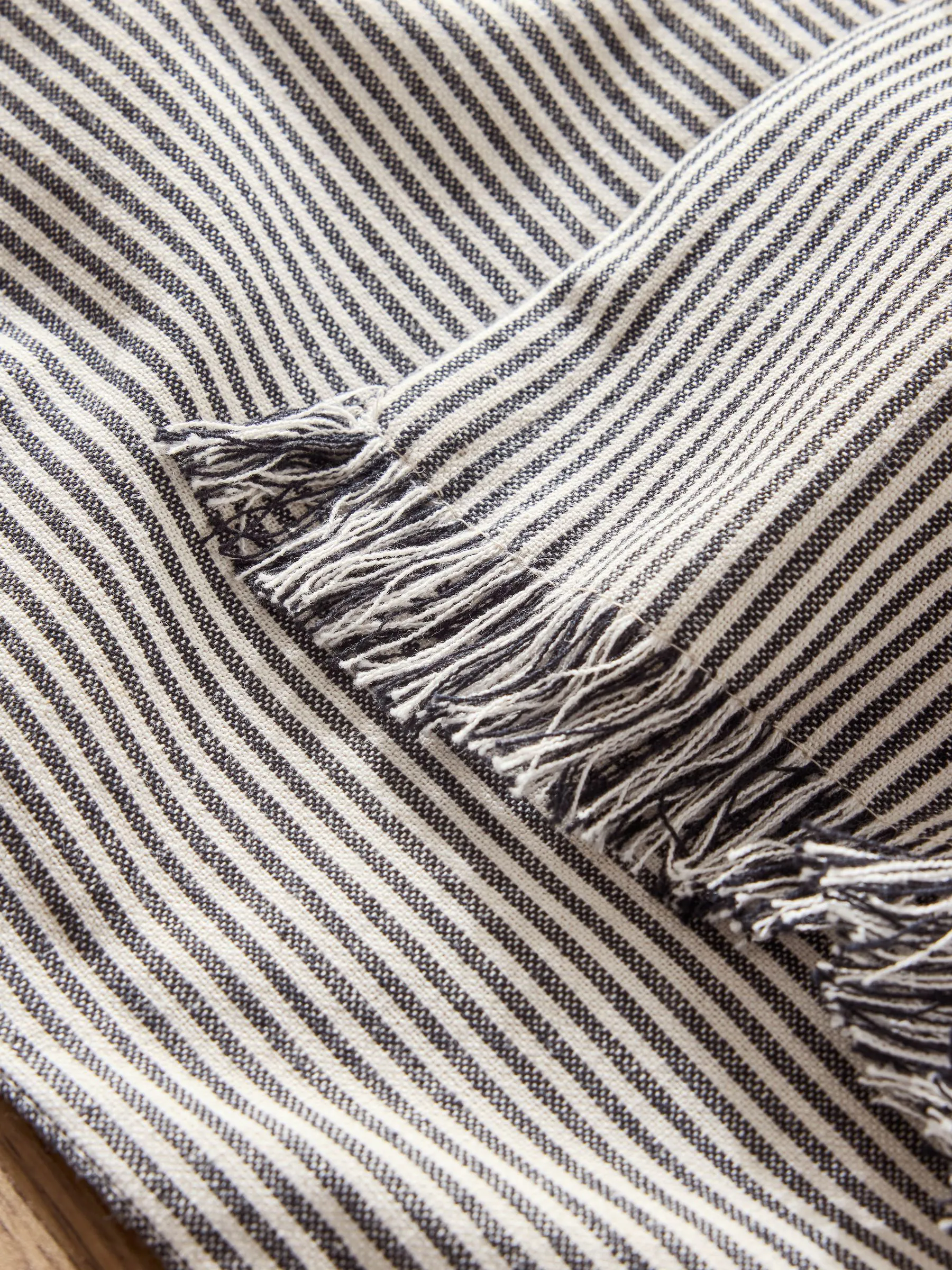 Bronx Kitchen Table Runner