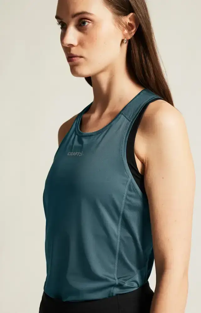 Craft ADV Essence 2 Hardloop Singlet Blauw Dames