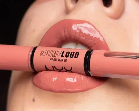 Shine Loud High Shine Lip Color Magic Maker