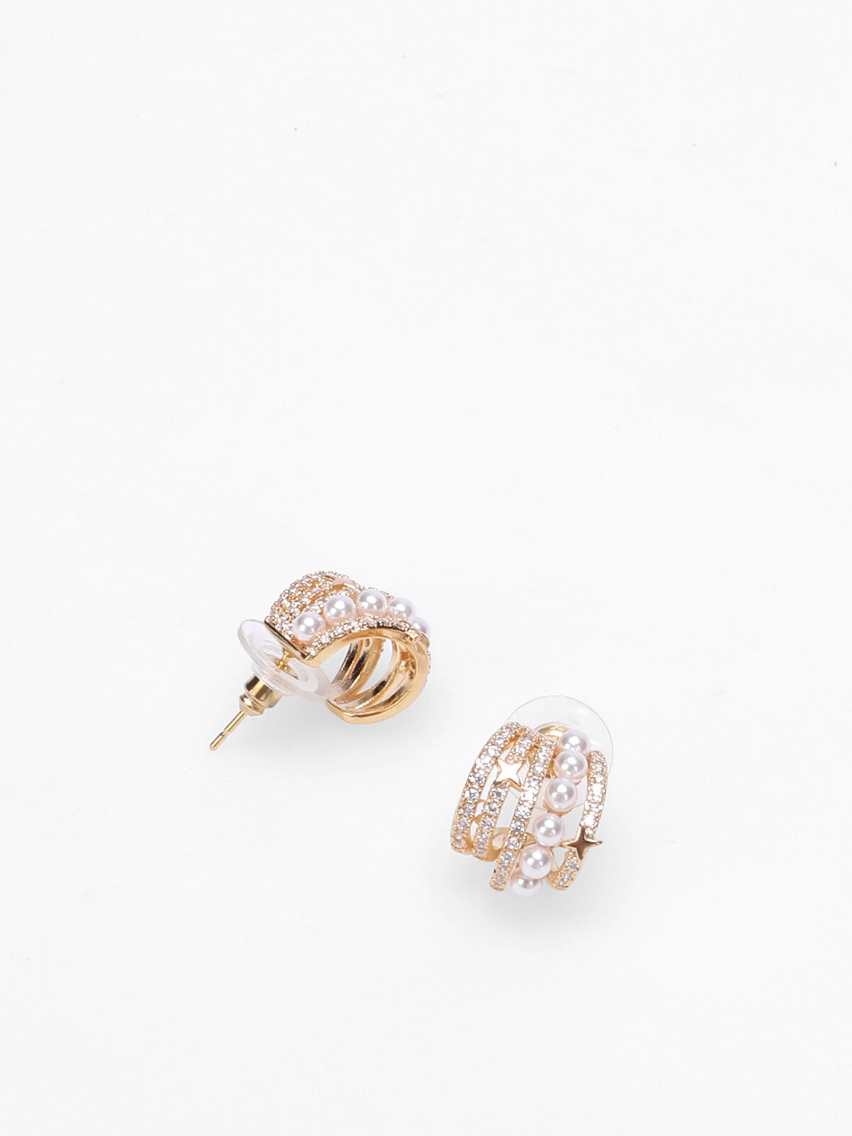 Boucles d'oreilles à strass et perles- Doré