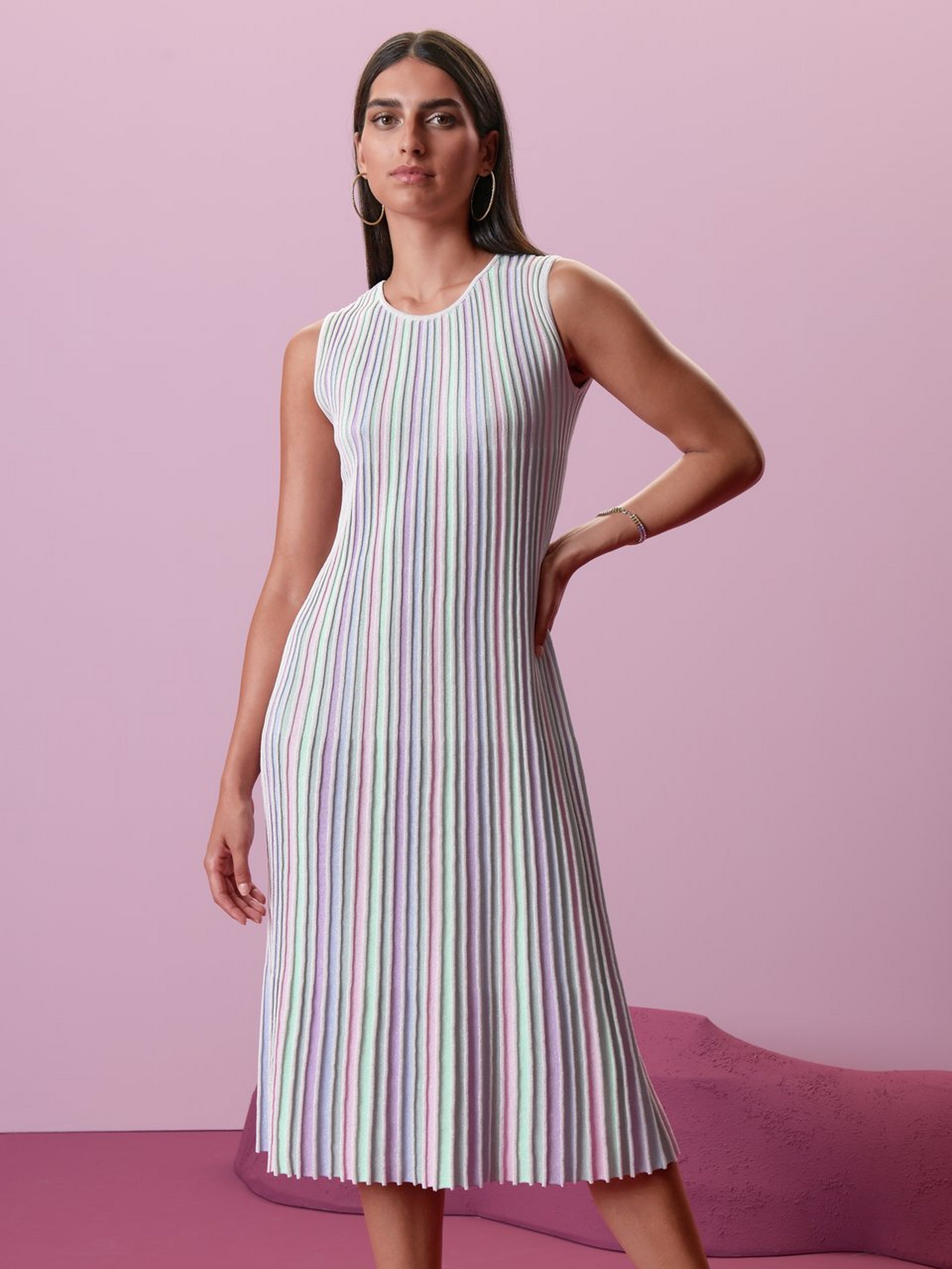 Ärmelloses Strickkleid