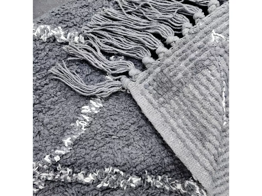 Tapis de bain 50 x 90 cm coton gris style berbère à franges - FLUFFY