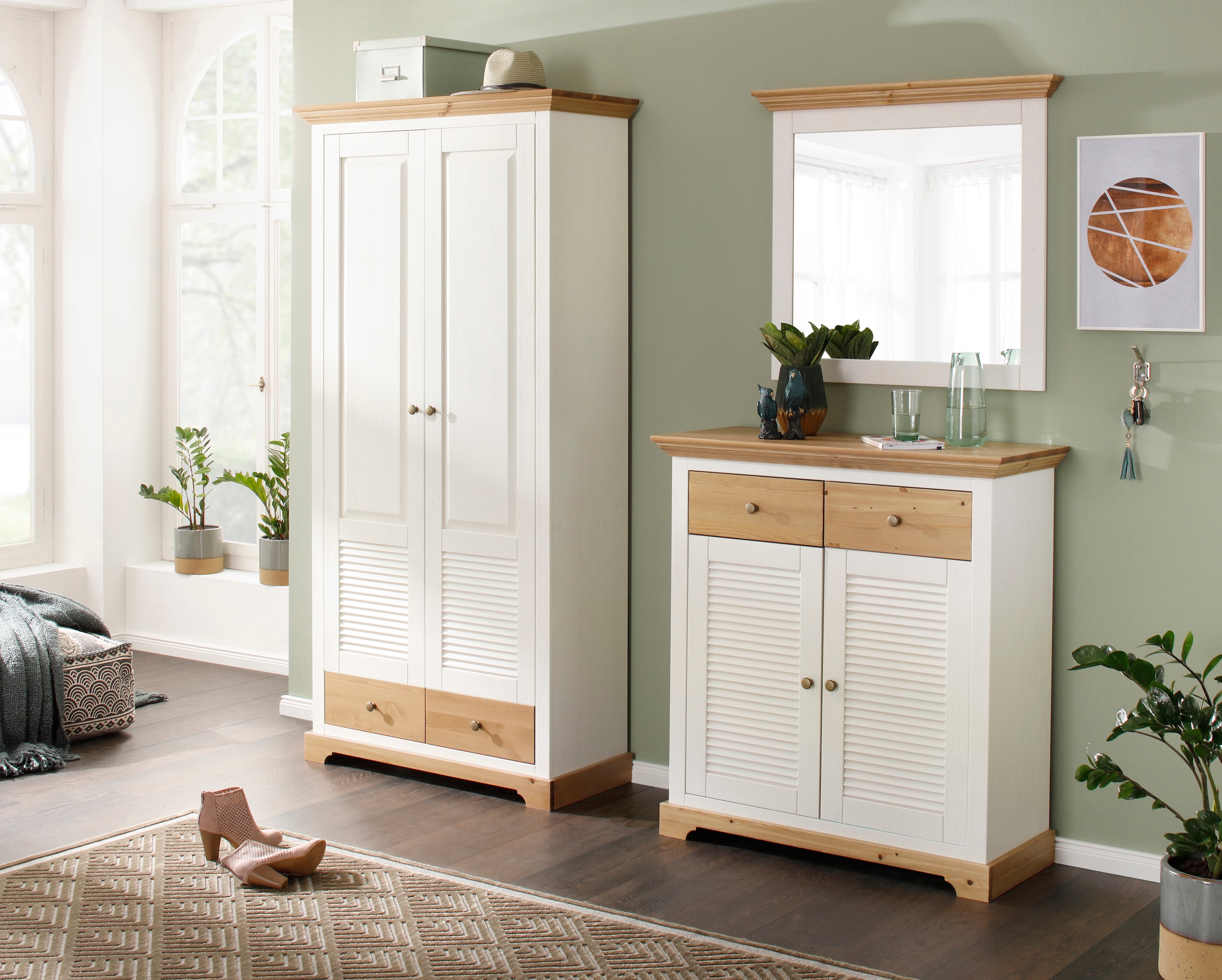 Home affaire Garderobenschrank »Ayanna« Breite 94 cm, 2-türig, aus massiver Kiefer, FSC®