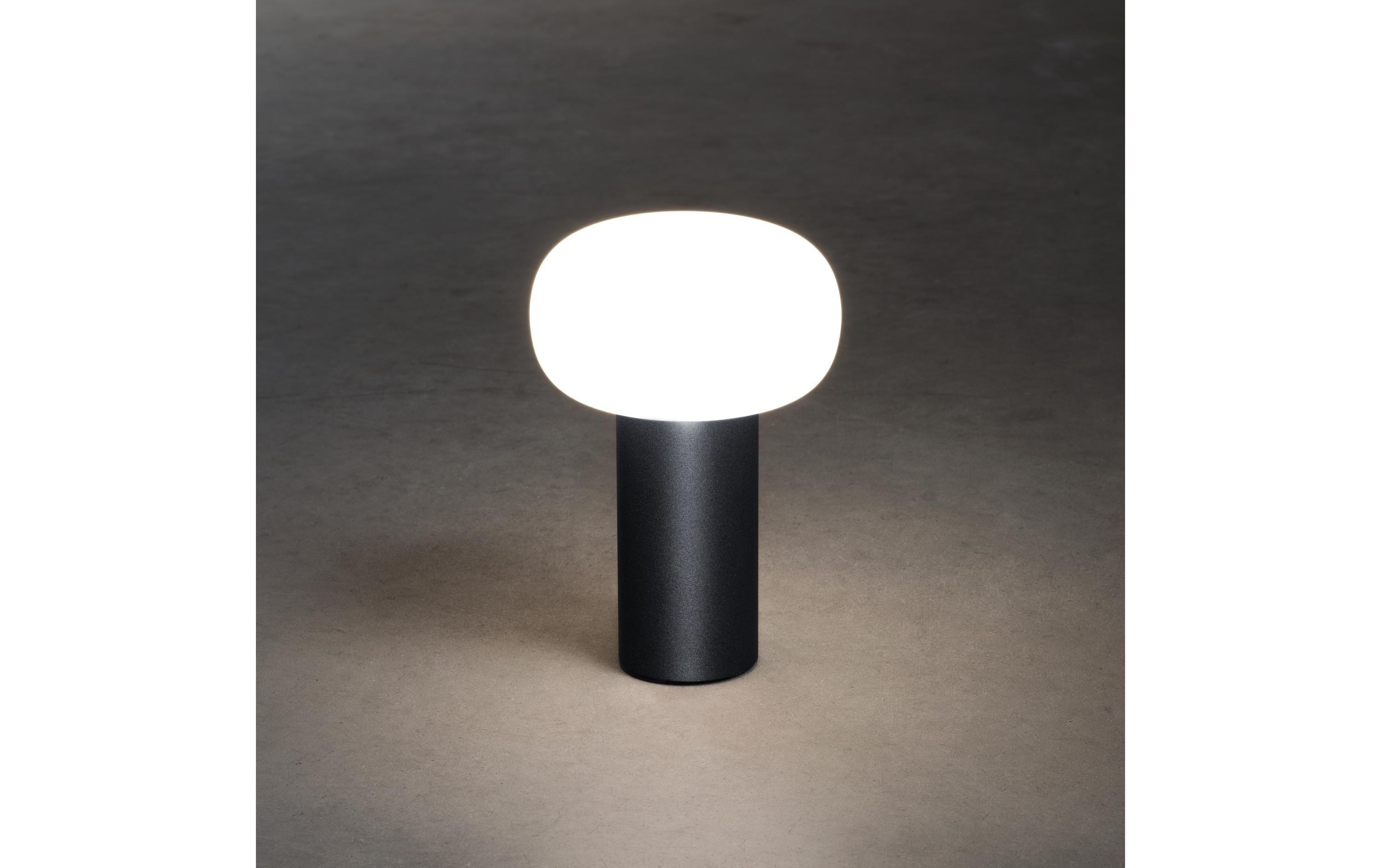 Tischleuchte USB Antibes, 2.5 W, RGBW, SchwarzAussenleuchte