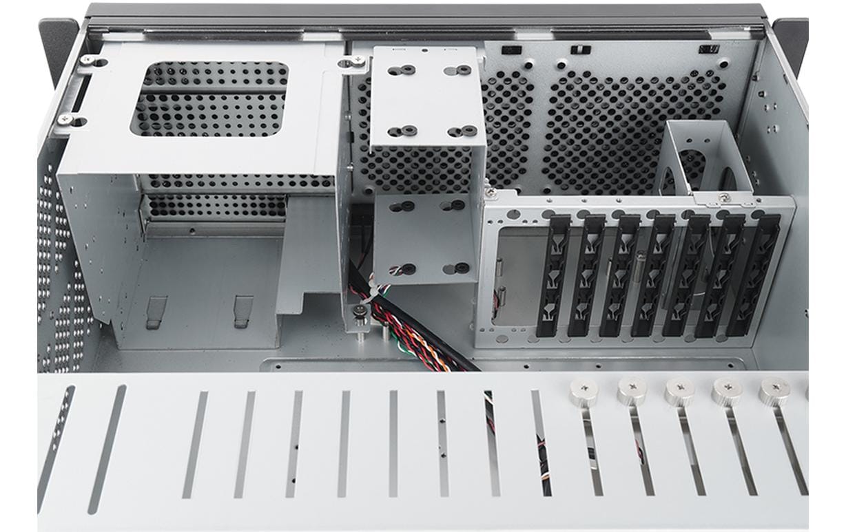Gehäuse UNC-409S-B<br>19” Industrie-Servergehäuse mit 4HE Bauhöhe