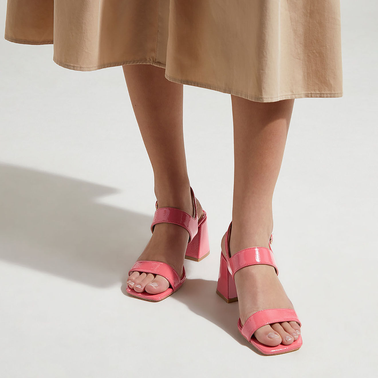 Galeries Lafayette Sandales en Cuir rose bonbon - Talon 7 cm