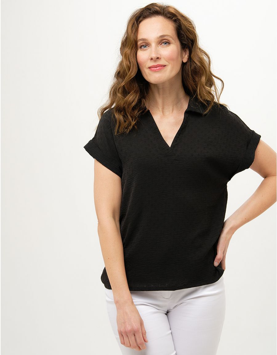 Blouse noire esprit polo