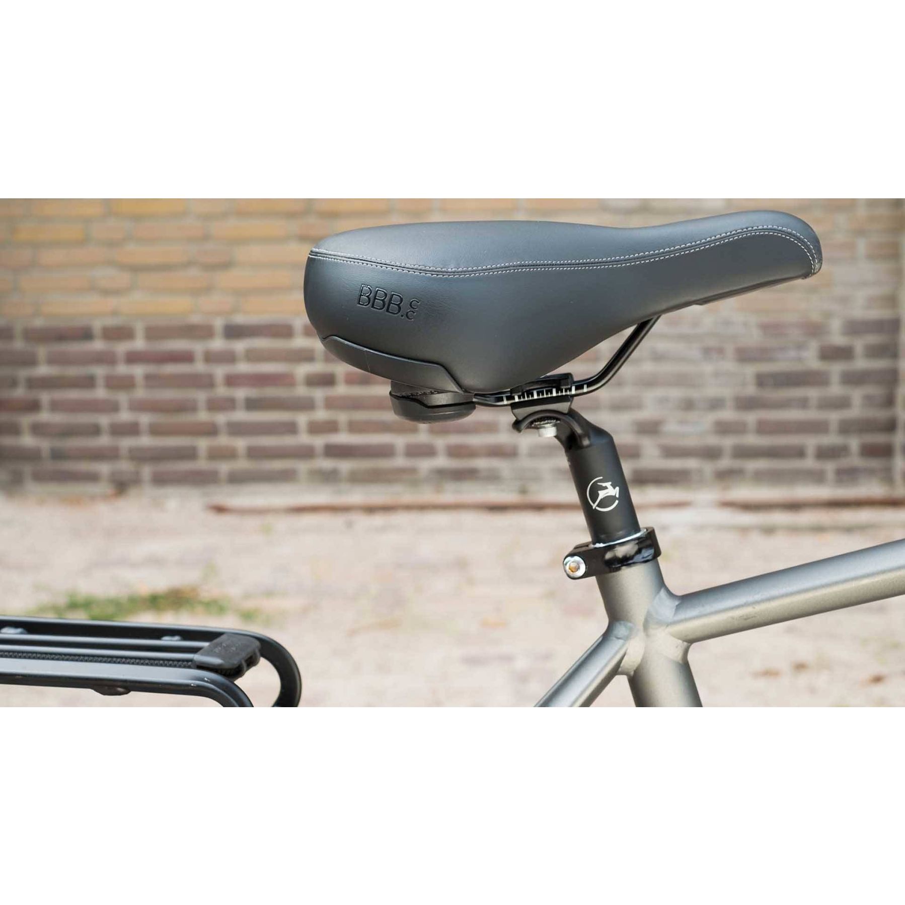 BBB Cycling BSD-128 SoftShape Upright Anatomic Zadel