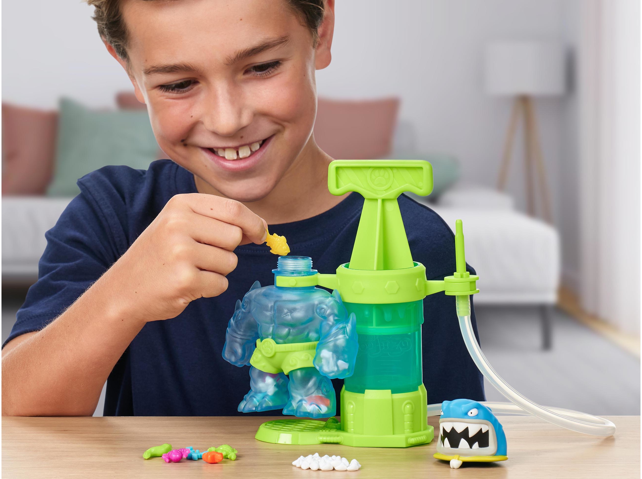 FÁBRICA DE FIGURA GOO JIT ZU MODELOS SORTIDOS