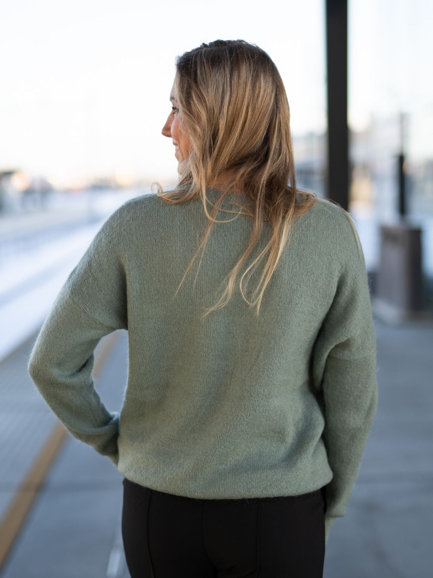 Femme Mohair O-Neck Pullover