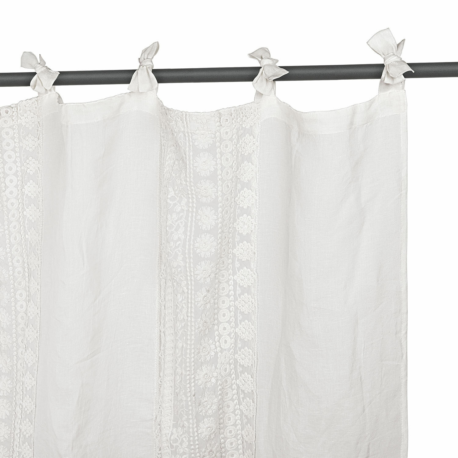 Gardine Lace