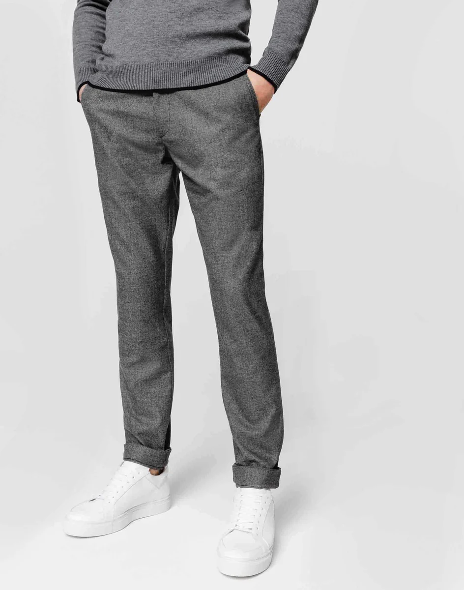 Chino sport gris