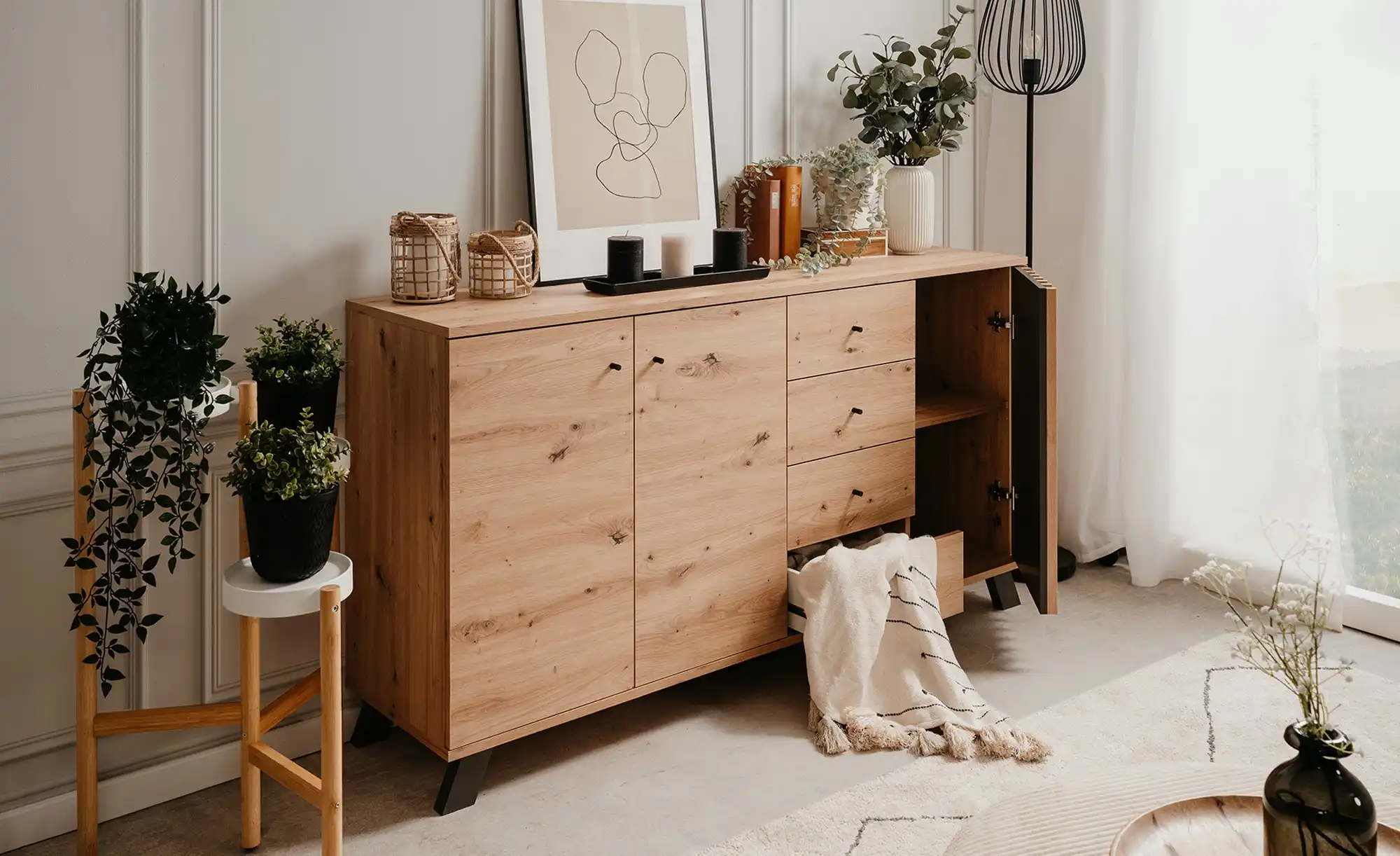 Sideboard Harmony