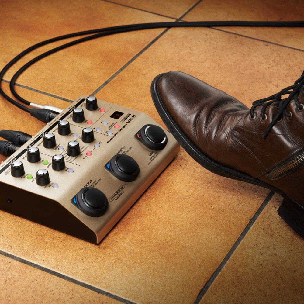 Boss VE-8 Acoustic Singer effectpedaal voor zingende gitarist