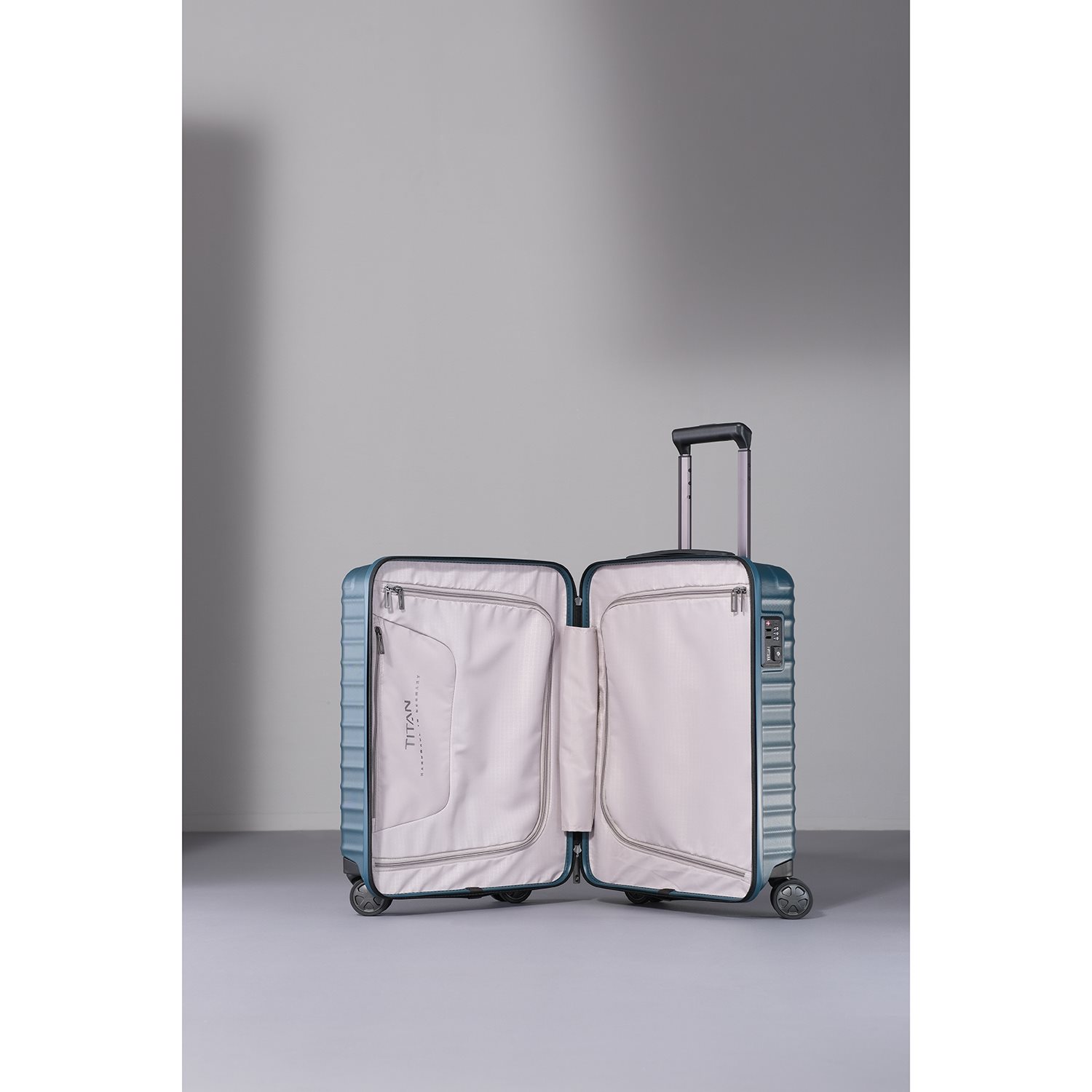 TITAN Litron 4 Wheel Trolley S petrol