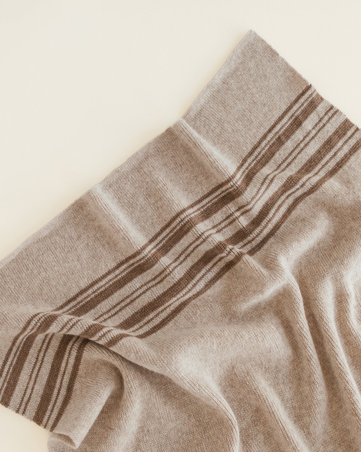 Babyteppe Ull – 100% Merino – Ubehandlet Ull – Gilbert