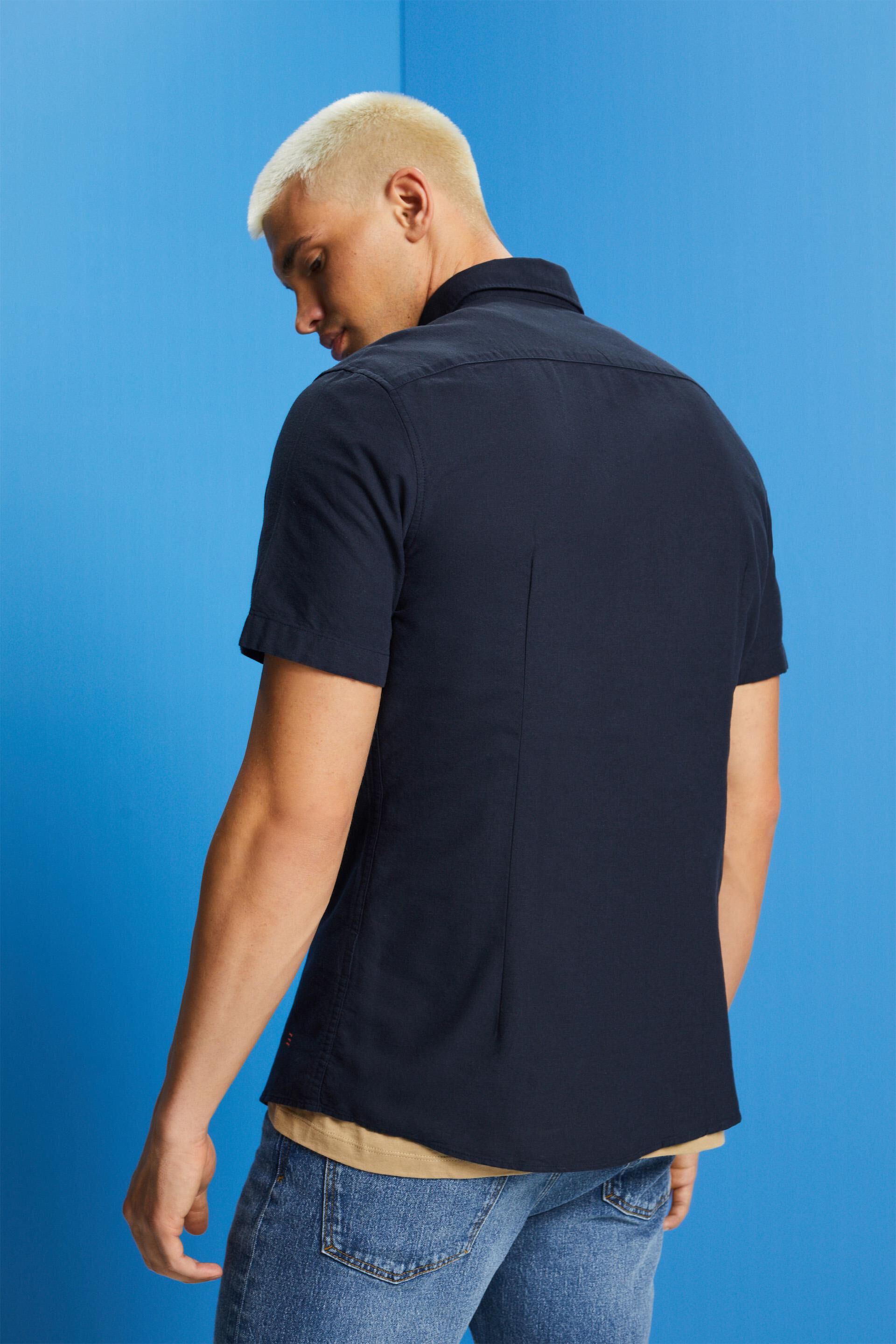 Chemise à col boutonné