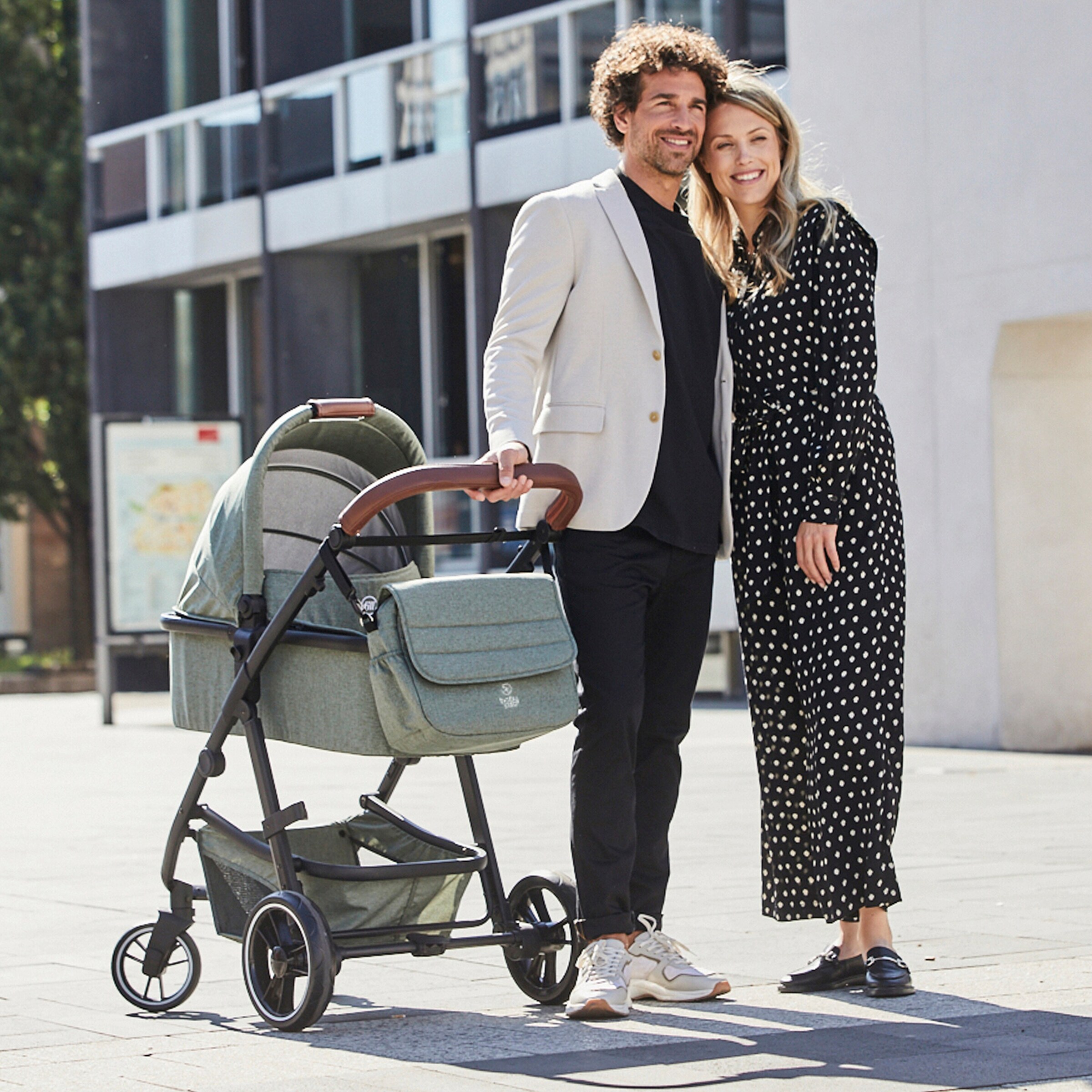 babycab Kombikinderwagen Stockholm Trio-Set (2024) inkl. i-Size Babyschale und Wickeltasche forest green