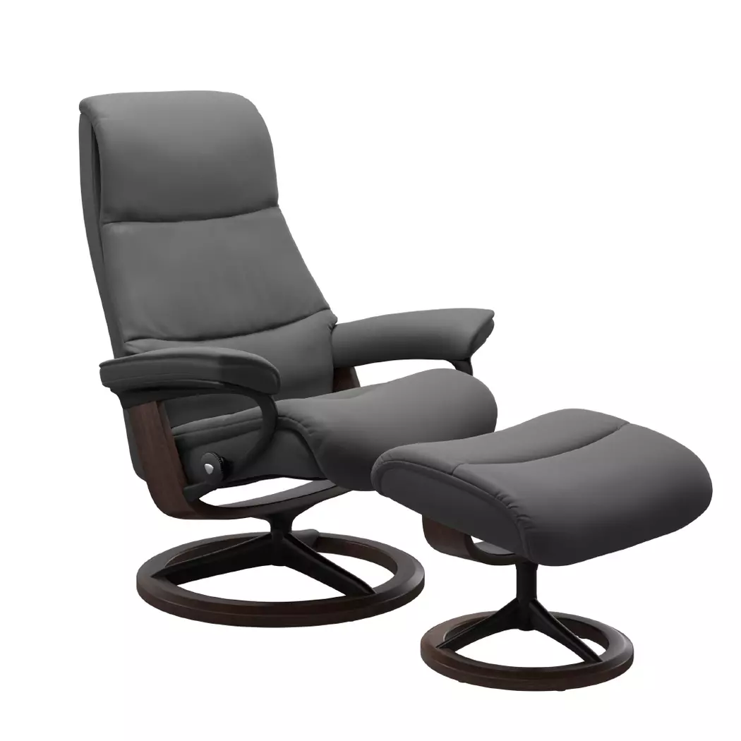 Sessel mit Hocker View Signature
