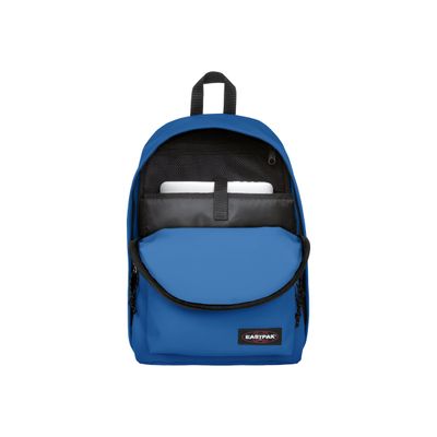EASTPAK Out Of Office - Sac à dos mediteranean blue avec compartiment pour ordinateur portable