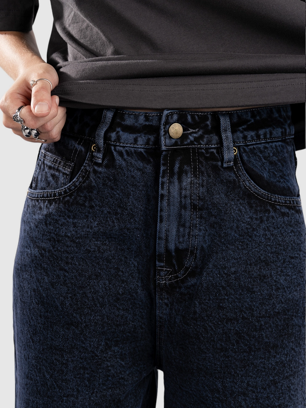 Blue Tomato Slouchy Fit Jeans overdye blue depths