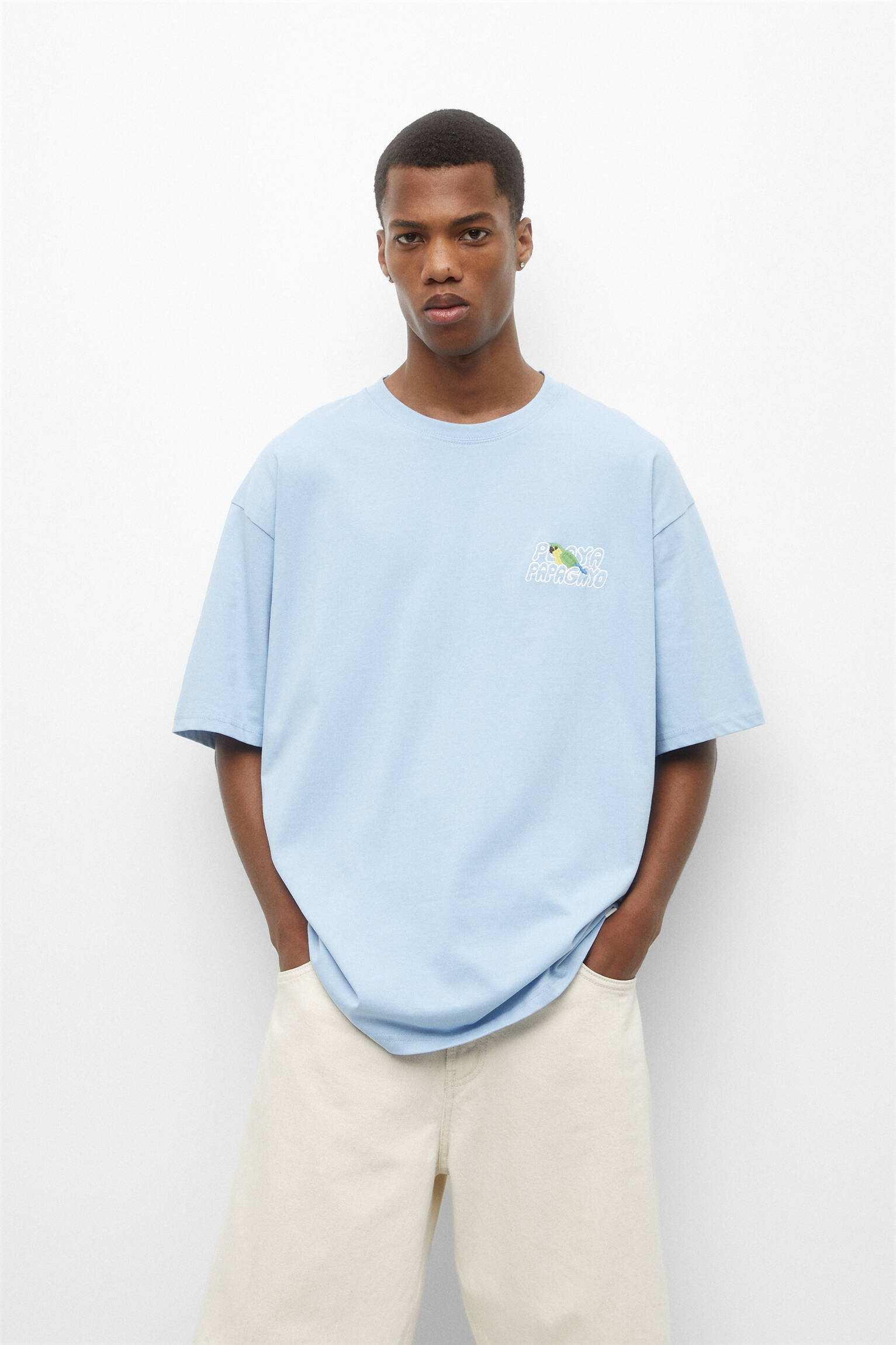 CAMISETA DE MANGA CURTA BORDADA - AZUL CLARO