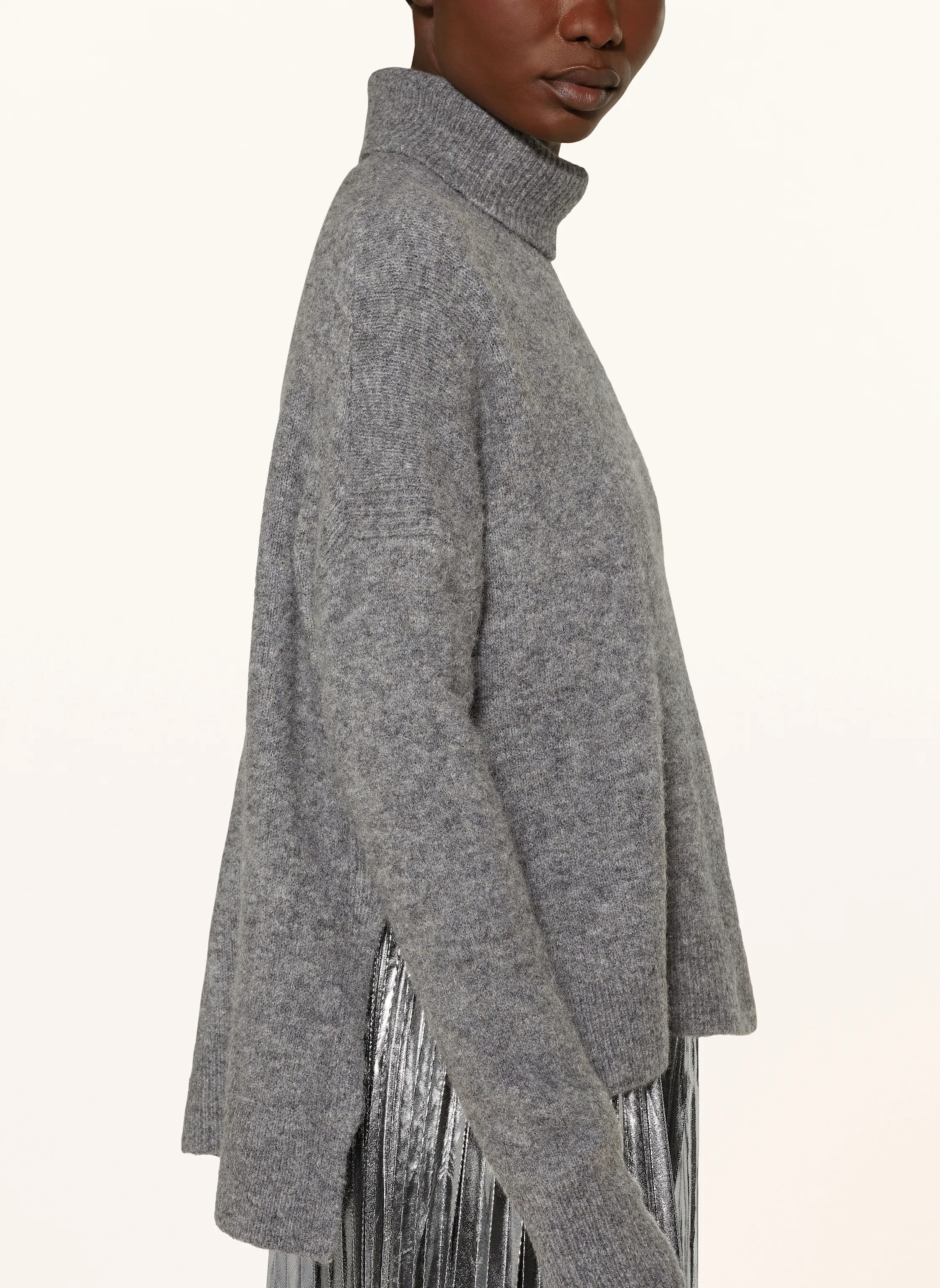 ALLSAINTS Set SPARK: Kleid mit Plissees und Rollkragenpullover
