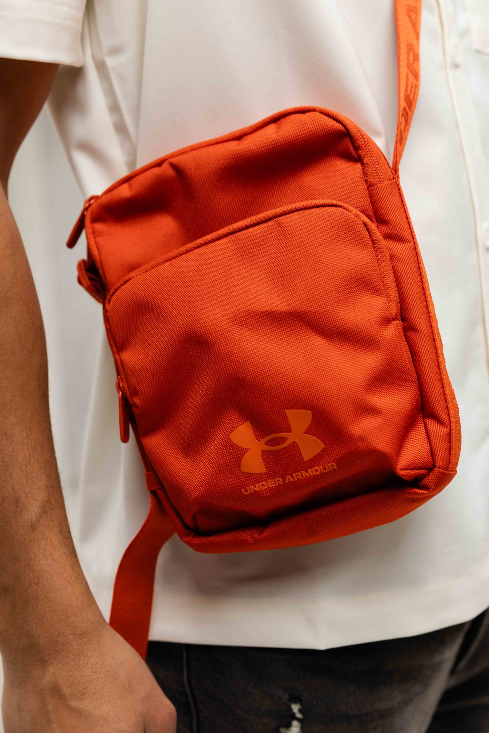 Under Armour Essential Lite Crossbodytas Oranje