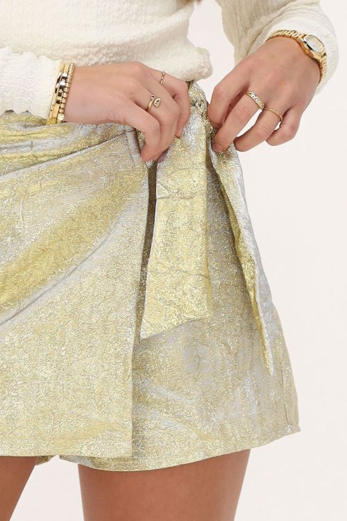 Goudkleurige skort met overslag