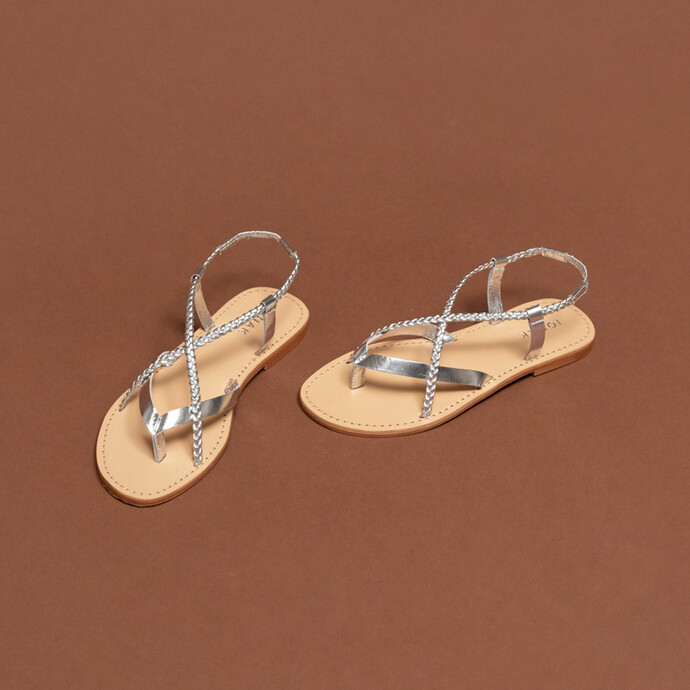 Sandales à brides tressées  en cuir metallisé argent
