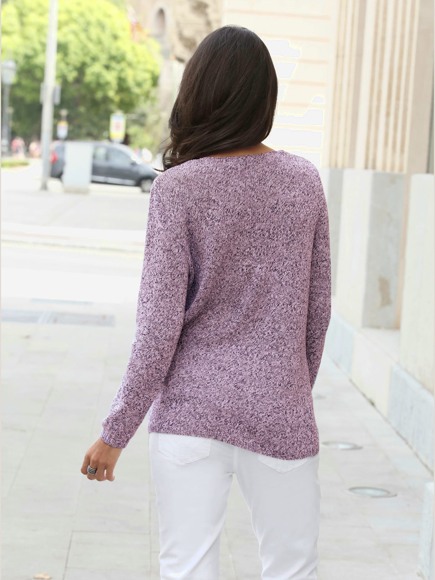 Pull femme à col en v et manches longues