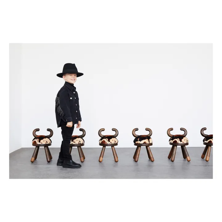EO Chaise vachette en chêne et noyer par Takeshi Sawada | Bois foncé