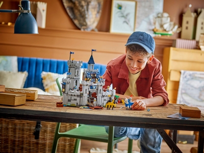 LEGO Middeleeuws kasteel met ridders te paard (31168)