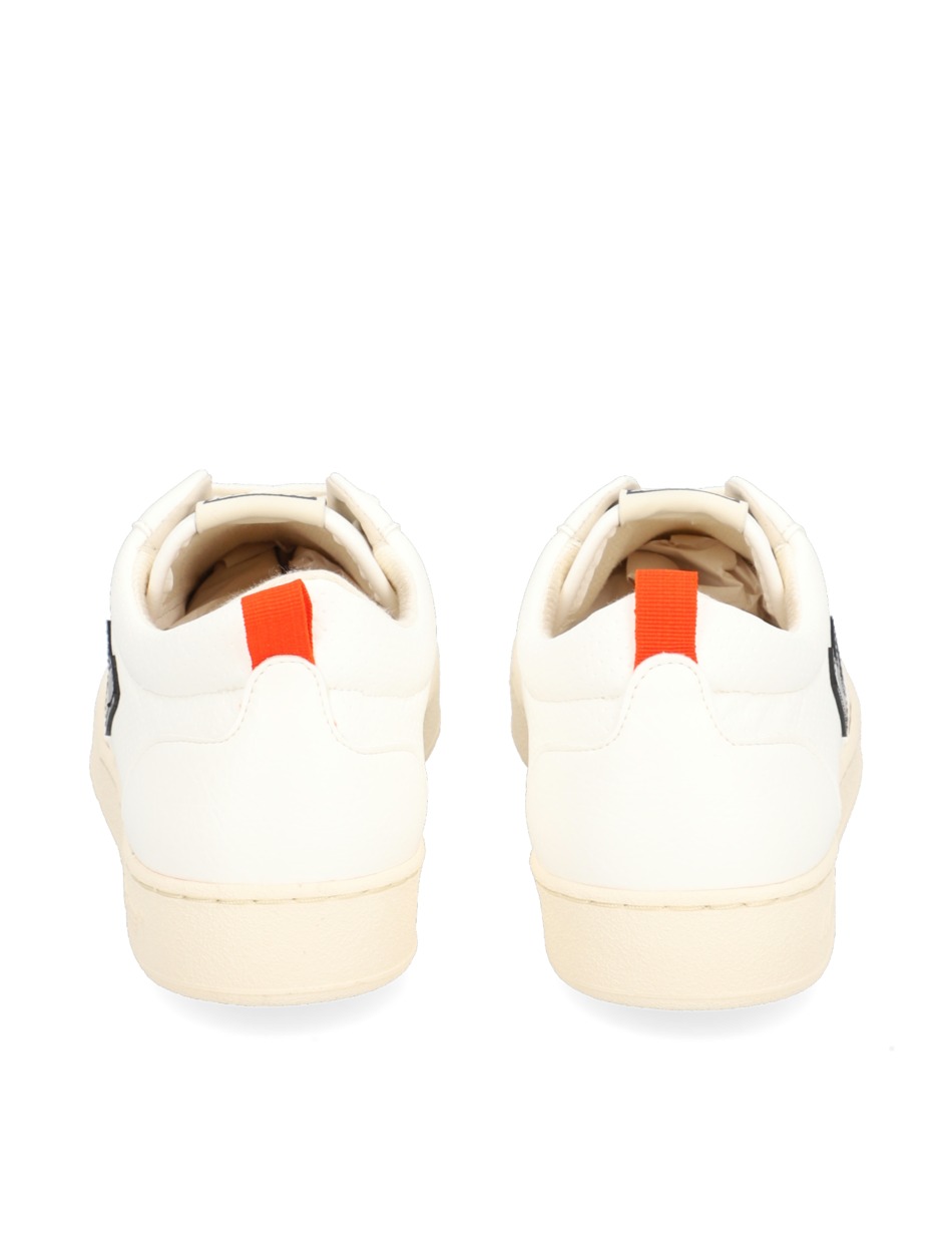 White Black Cream